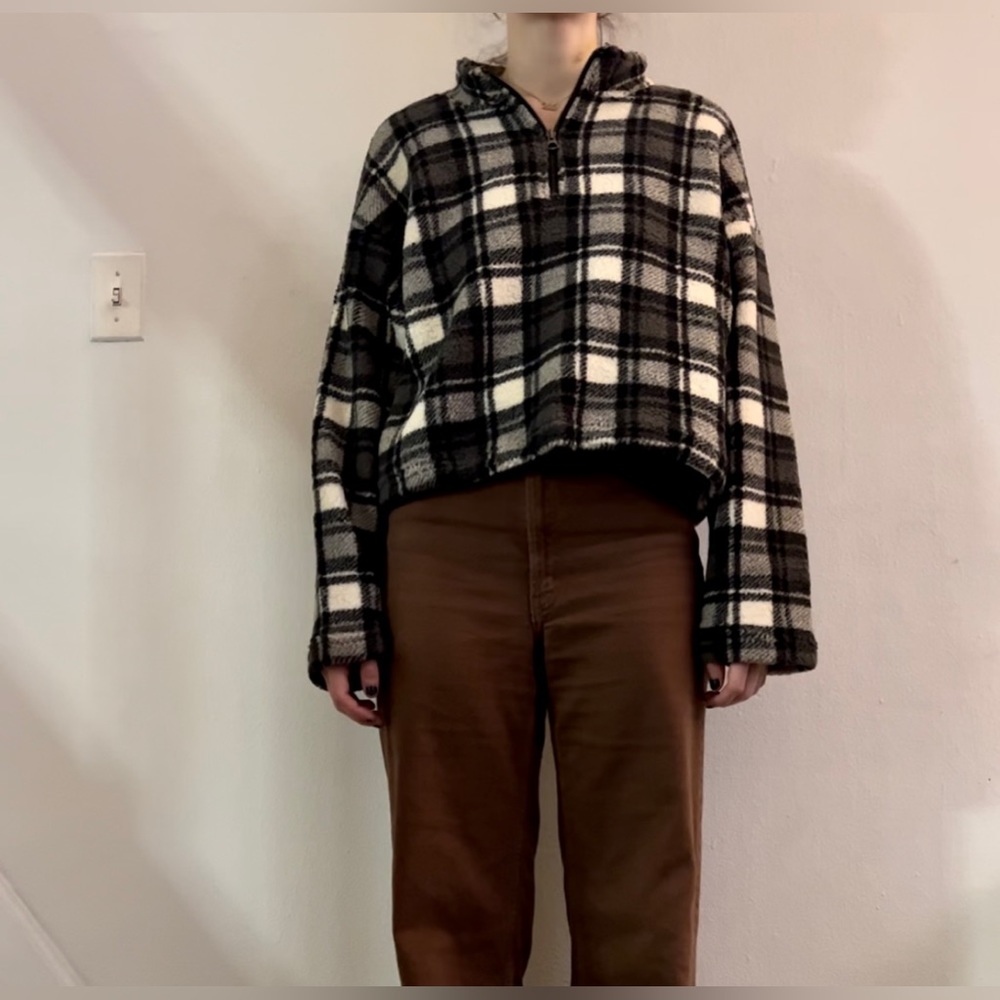 Love Tree women’s size M flannel patterned fleece